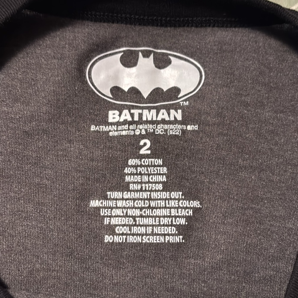 Torrid Batman Gray Ringer Tee Size 2 (18/20) - Picture 4 of 8